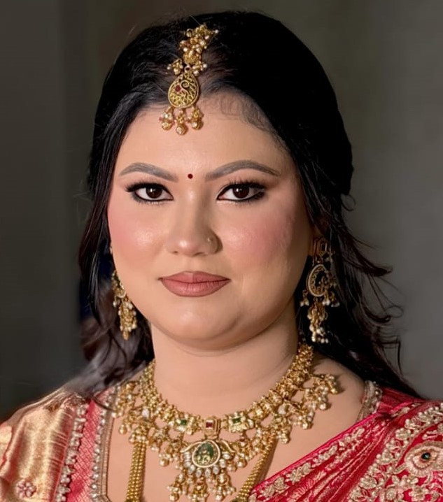 তাসের আসর থেকে শুরু